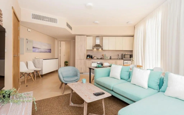 Pleasant & Calming 1 BDR Mangroovy Free Pool & Beach Access