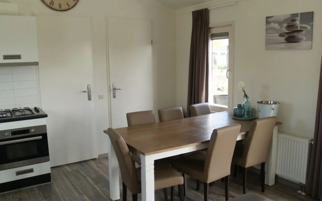 Tidy Chalet With Dishwasher Near a National Park