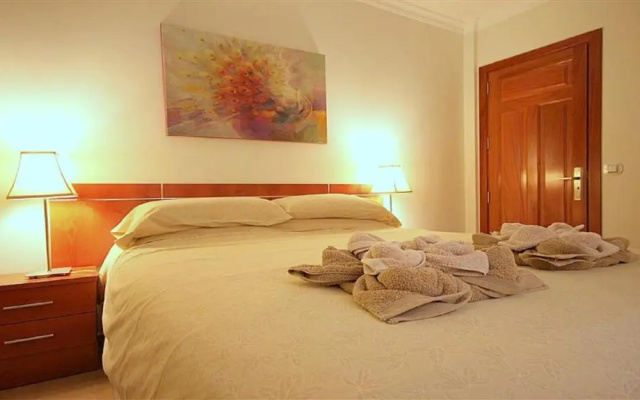 MarLenghi Apartments 3B