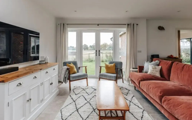 The Hayfield - From 500 Per Night