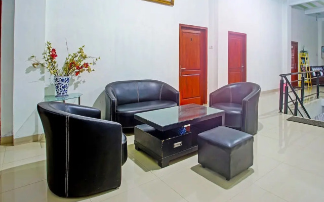 OYO Life 90587 Domen Homestay Syariah