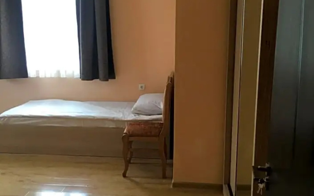 Kmg Hotel