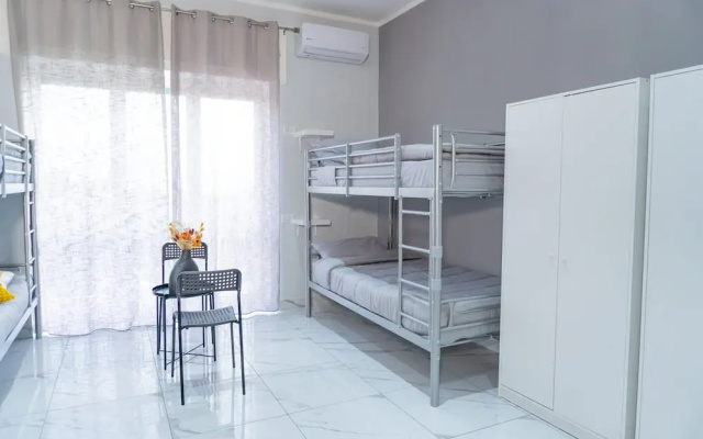 Hostel Partenope