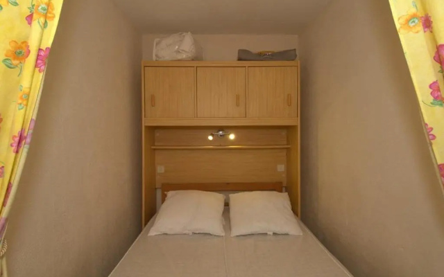 Appartement Balaruc-les-Bains, 1 pièce, 2 personnes - FR-1-553-77