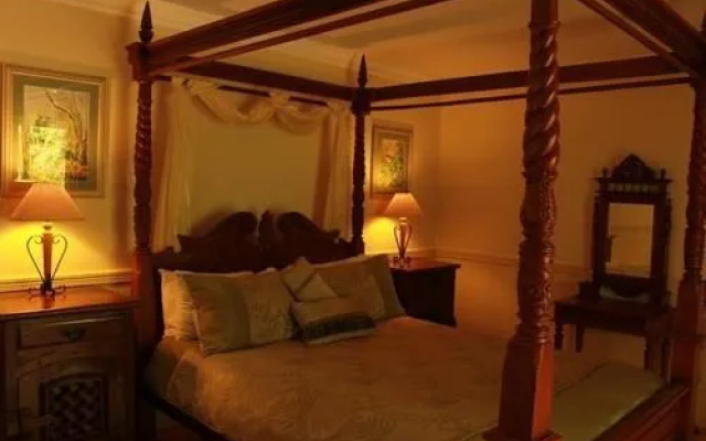Maz's Tamborine Mountain Accommodation