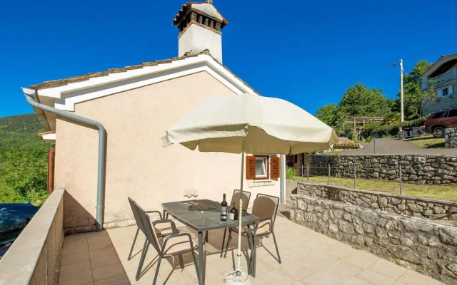 Stunning Home in Moscenice With Wifi and 2 Bedrooms