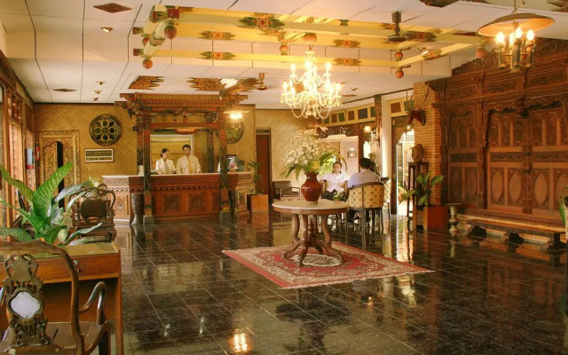 Istana Batik Ratna