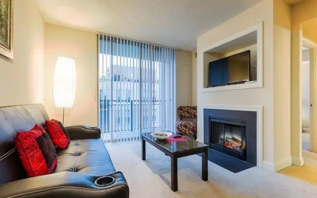 The Lincoln Apartment