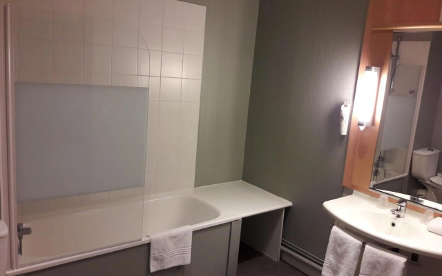 ibis Lannion Cote de Granit Rose