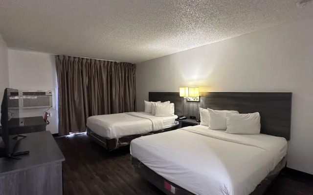 Las Palmas Airport Inn