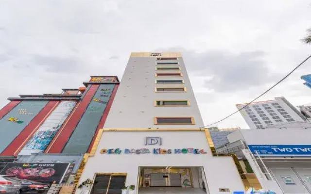 Denbasta Kids Hotel