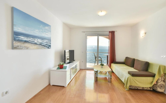Beautiful Home in Stanici With Wifi and 2 Bedrooms