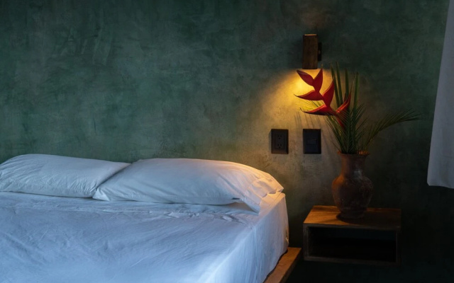 Cocos Hotel