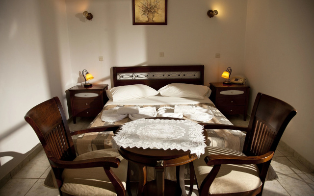 Filoxenia Hotel