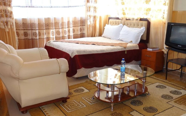 Golden Palace Hotel