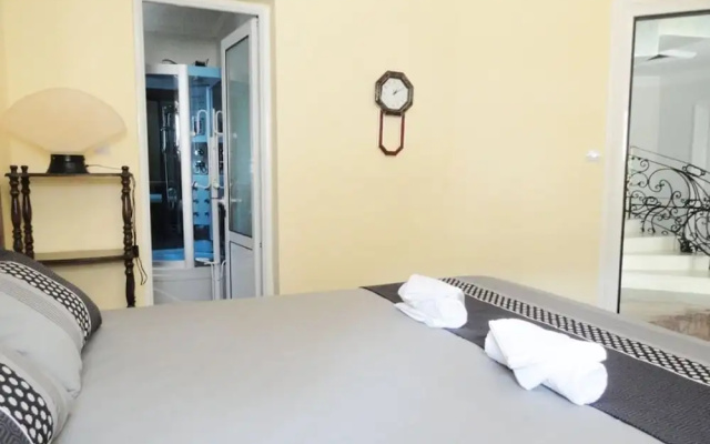 Petrovac Villa With Pool