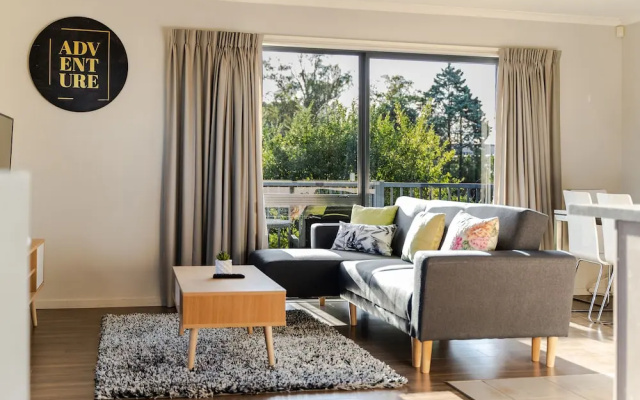 Glenfield Central Modern 1 Bdr Unit