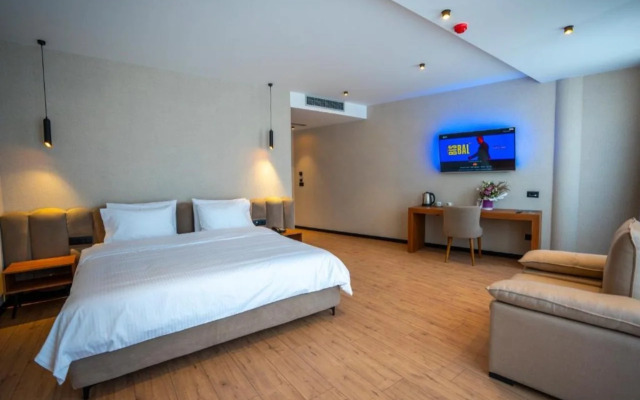 Duomo Resort