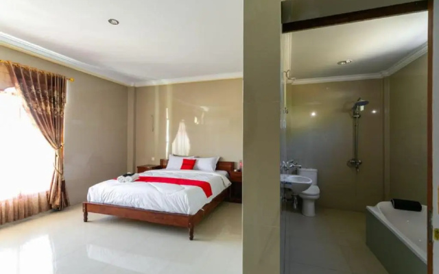 RedDoorz near Parangtritis Beach