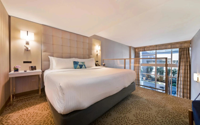 Hotel Blu Vancouver