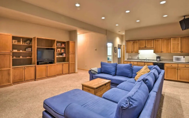 Charming, Spacious & Pet-friendly Buena Vista Home