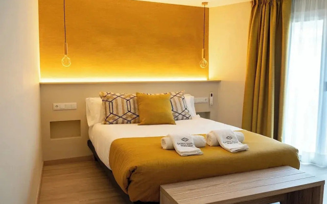 Qazris Suites