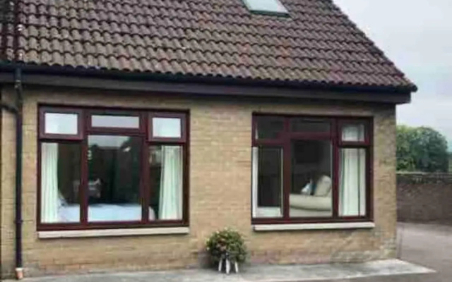 1 Bed House - Central, Free Parking, Wifi