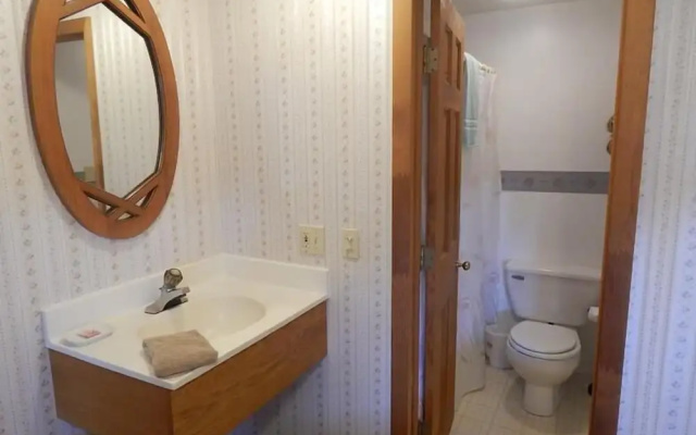 Leona's Motel