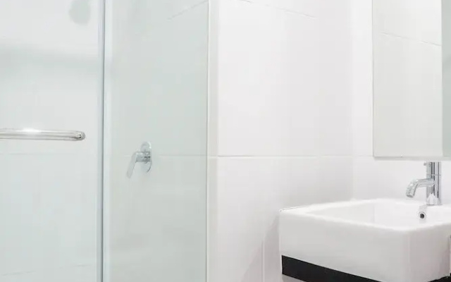 Spacious 1BR Apartment at Praxis