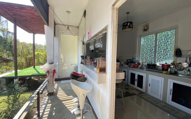Room-cozy Guest Room in Tambon Huai Sai,