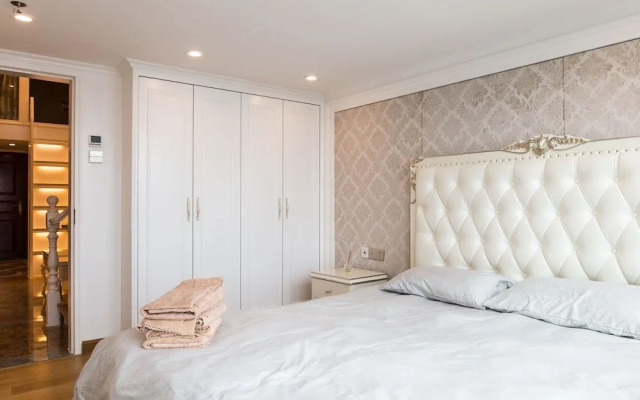 Seven hotel