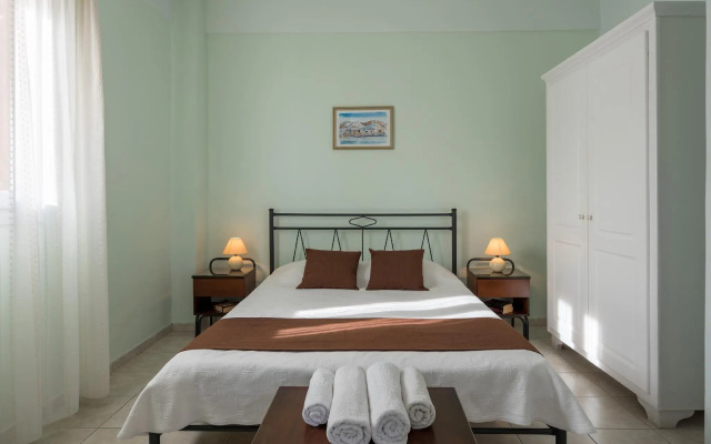 Moonlight Apartments & Suites