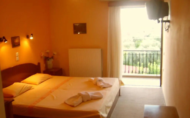 Hotel Themisto