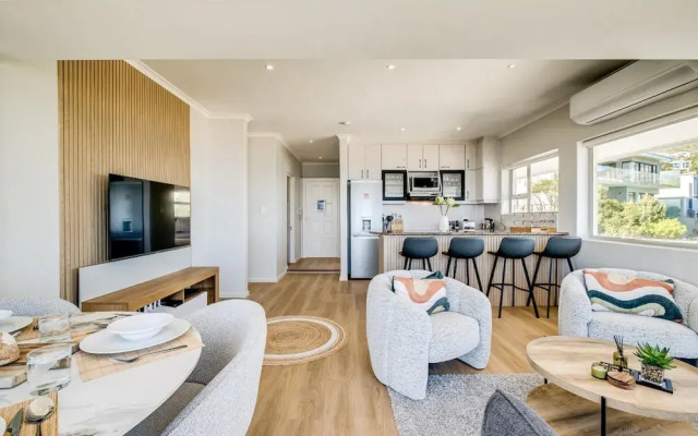 Ocean View 2 bed Apt in Camps Bay Skyline Heights