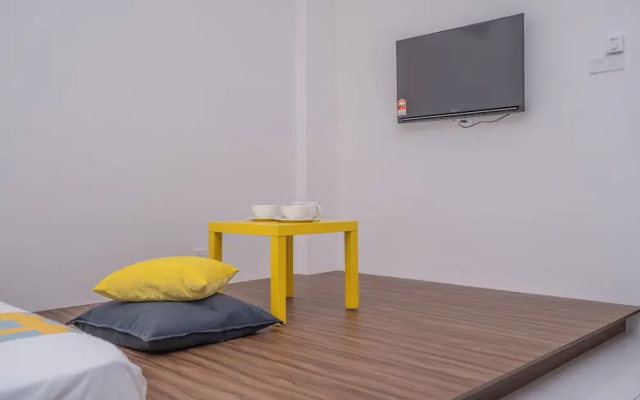 Oyo Home 89574 Studio Imperio