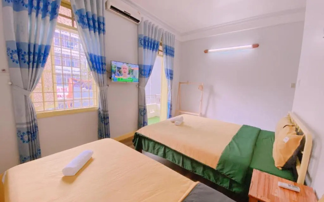 Happy House Homestay