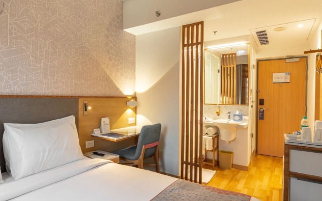 Holiday Inn Express Ahmedabad Prahlad Nagar
