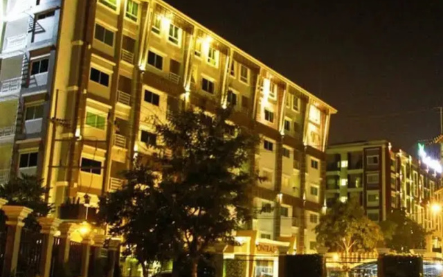 The Contrast Condo