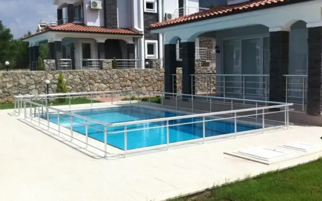 Arnna 2 Villa