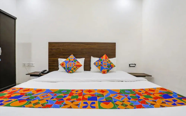 Fabhotel Kinsfolk