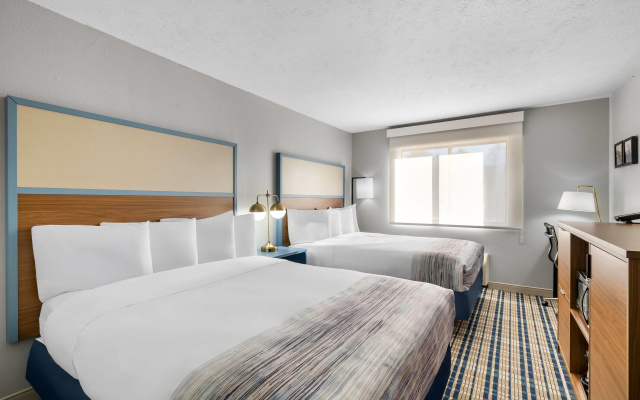 AmericInn by Wyndham Delafield-Waukesha-Milwaukee