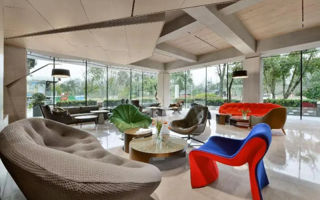 Blossom Hill Hotel Yangzhou Slender West Lake