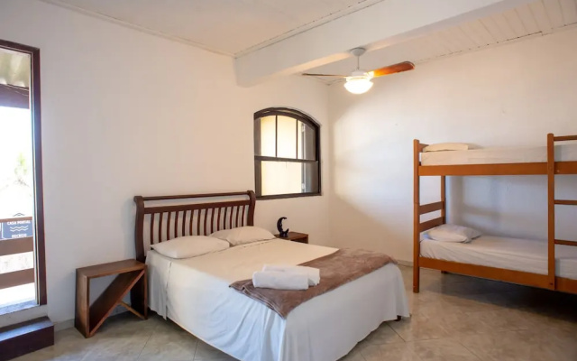 Longboard Paradise Suites