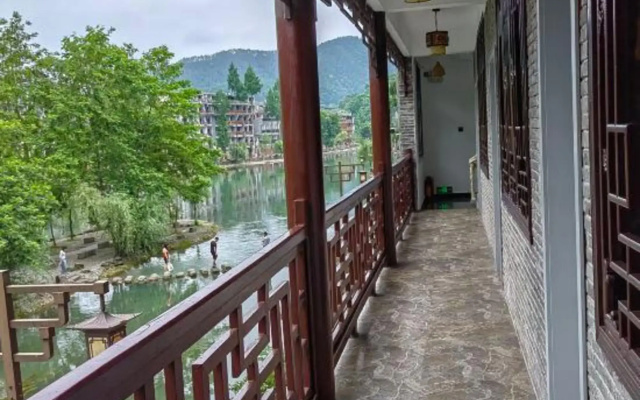 Old Local Inn