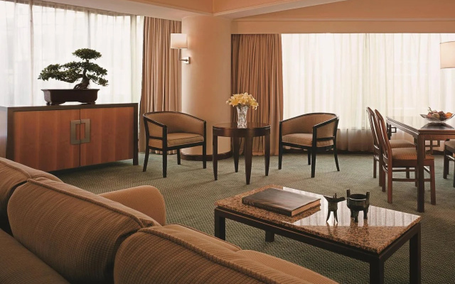 Shangri-La Golden Flower, Xian
