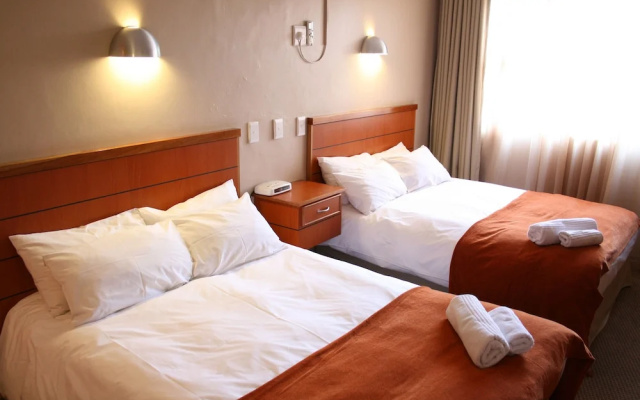 Protea Hotel Diamond Lodge