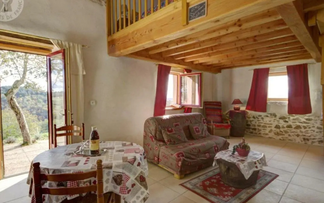 Gîte Saint-Marcel-de-Félines, 1 pièce, 2 personnes - FR-1-496-173