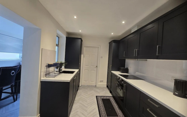 Seaside Retreat on Fleet Street