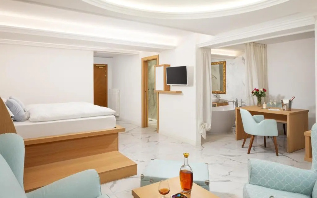 Hotel Pareda