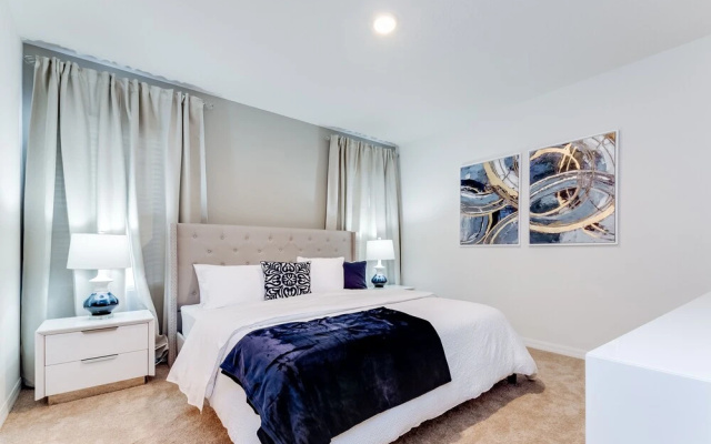 5280oak Luxury Ne 6 Bedroom 4.bath Home
